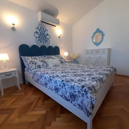 Apartments M Gregor Ideal For Relaxing Holidays Baška Dış mekan fotoğraf